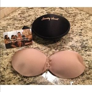 NEW Sneaky Vaunt Stick On Bra Nude Size DD